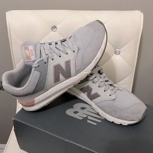 New Balance Sneakers🤍💗
